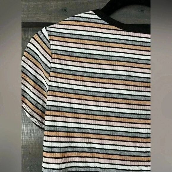 SHEIN Striped Ribbed Crop Top with Button Detail - Casual Summer Y2K Style - Picture 5 of 5